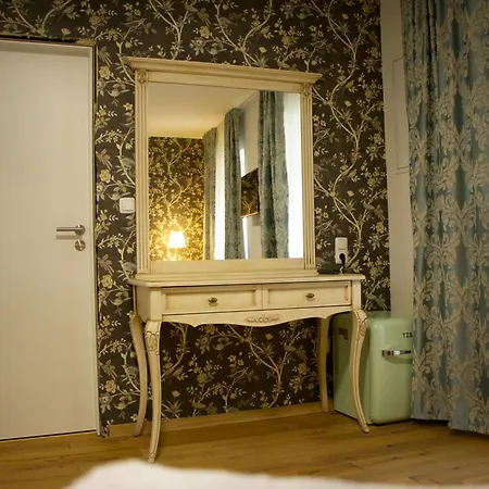 Hotel Schlossberg 3*